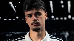 Sada je svima jasno zašto se on nije radovao dolasku Alajbegovića, Juventus ga jutros odmah prodao!